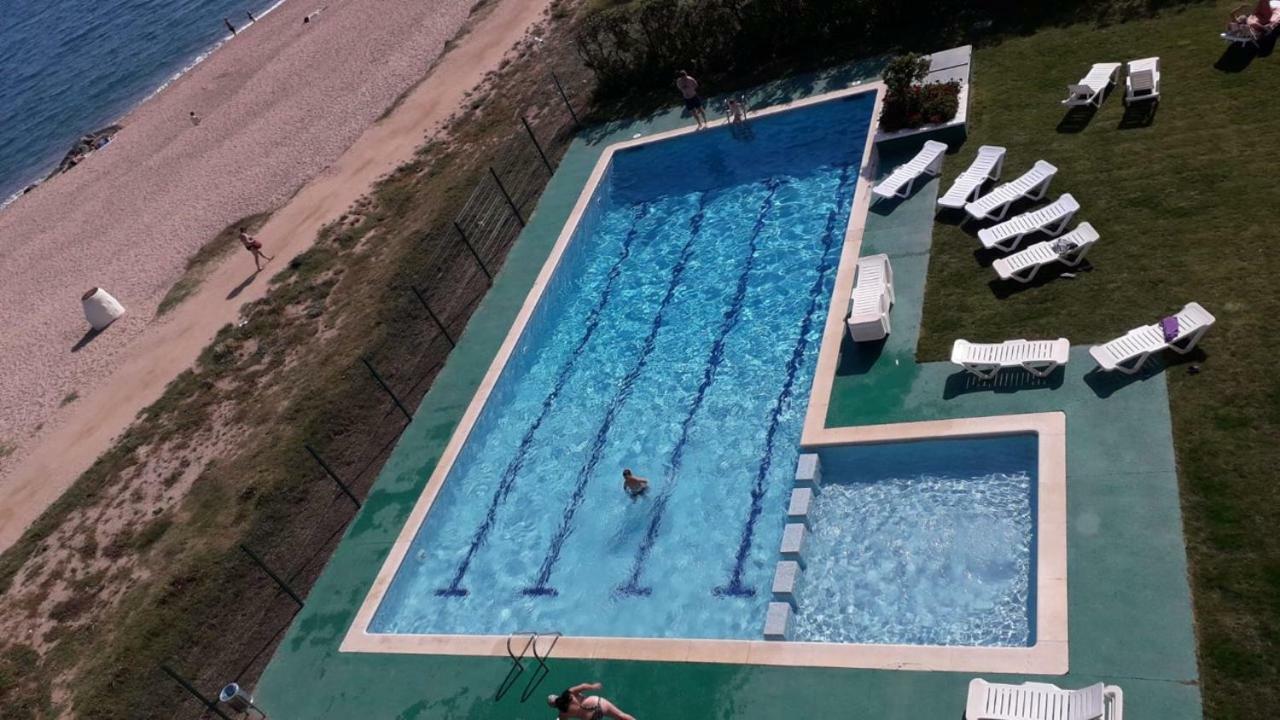 Apartamentos Bon Repos سانتا سوزانا المظهر الخارجي الصورة
