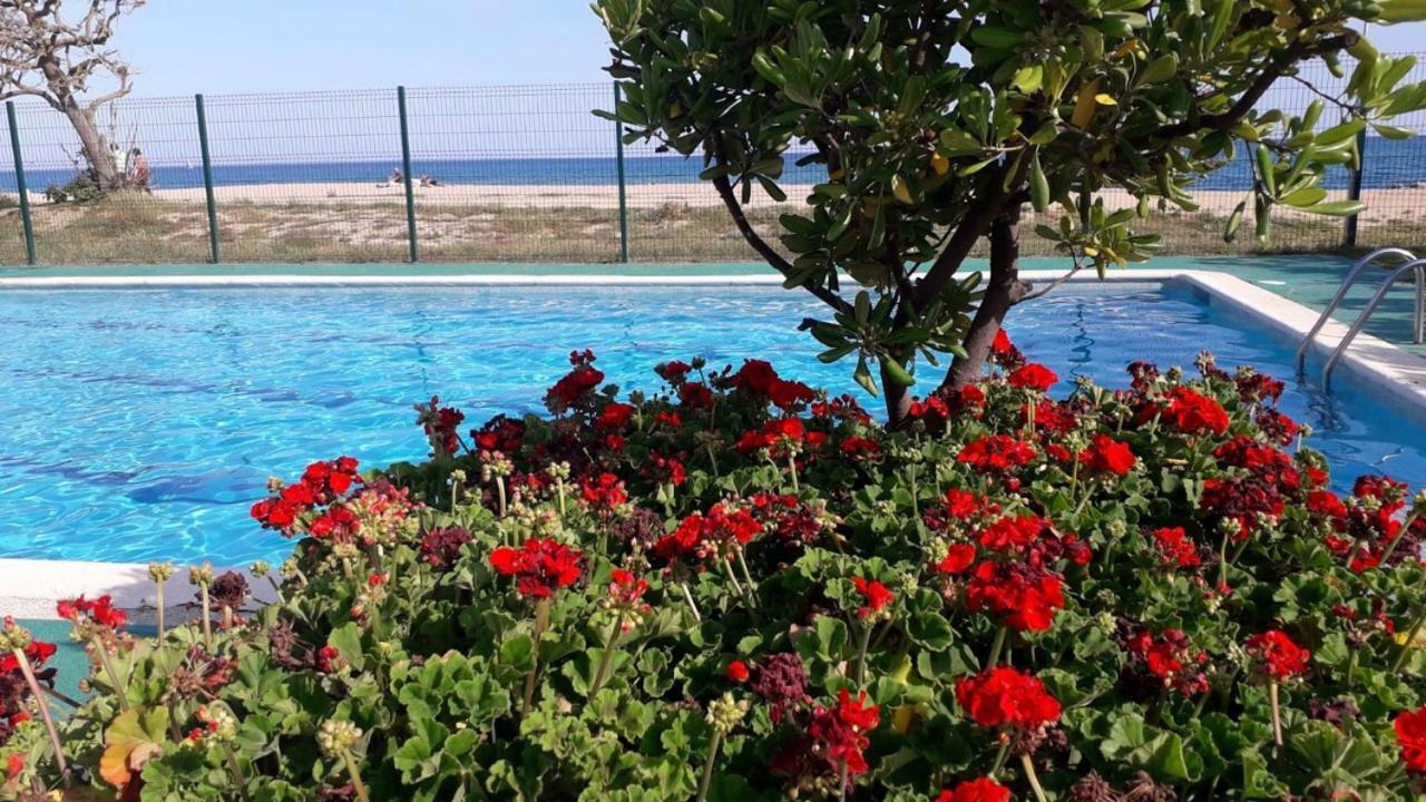 Apartamentos Bon Repos سانتا سوزانا المظهر الخارجي الصورة